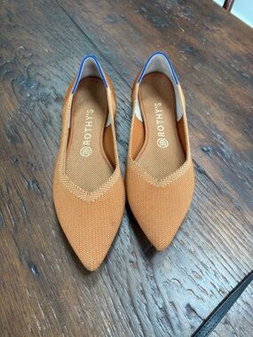 Rothy's Orange Pointed-Toe Knit Flats with Blue Trim